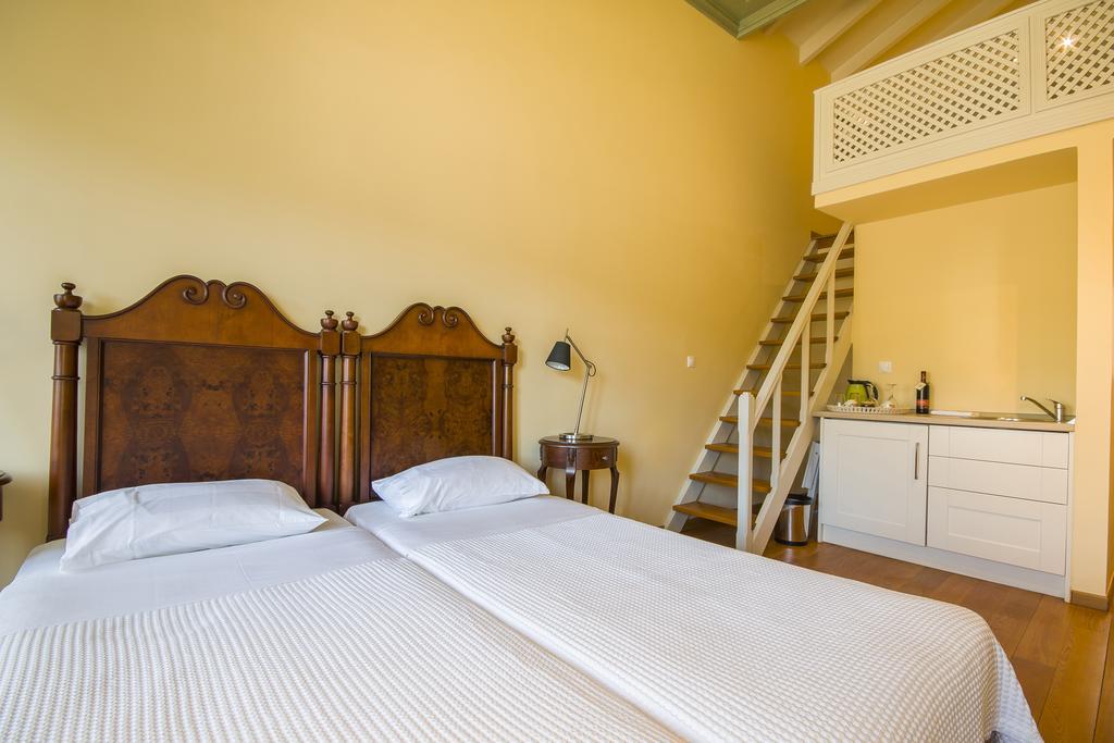 Thea Aparthotel Sými Luaran gambar